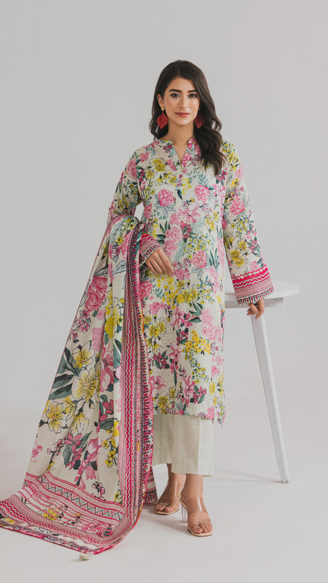 Khaddar Printed Suit- DYV3-13